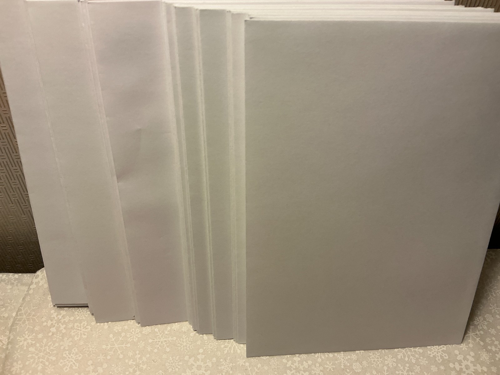 GREETING CARD AVANTI ENVELOPES NEW-LOT 40 COLOR:WHITE SIZE: 7 INCHES BY 5 INCHES