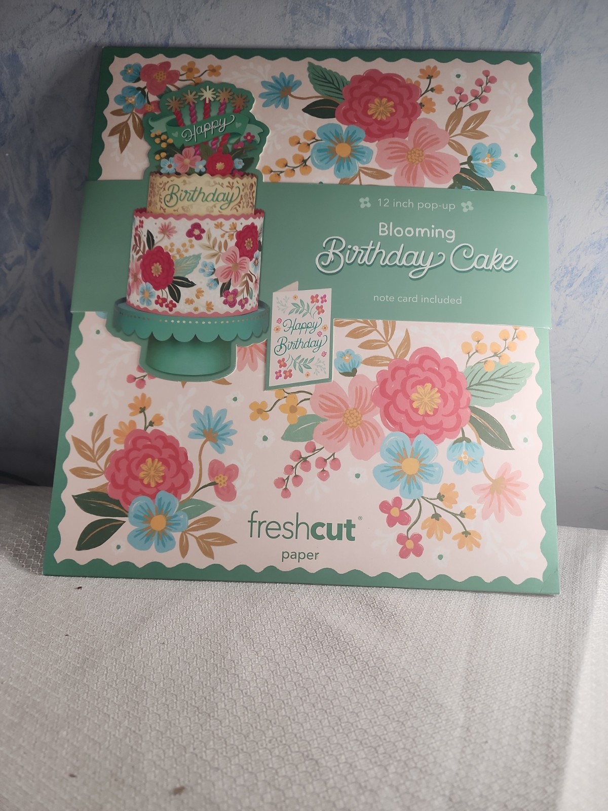 FreshCut Paper 12″ Pop-Up Flower Blooming birthday cake with note card
