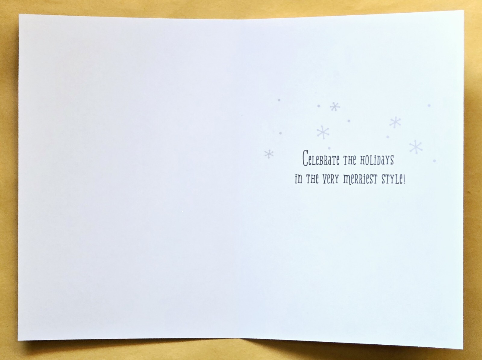 Peanuts “Snoopy & Friends” Merry Christmas Greeting Card (+Envelope 5×7″).