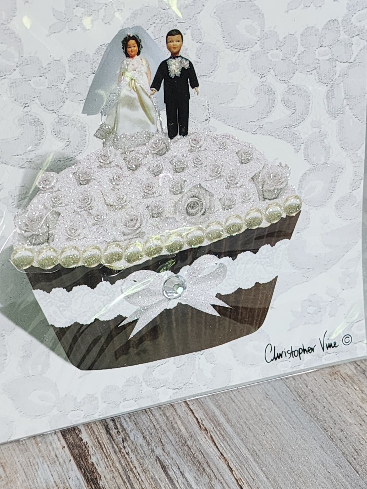Papyrus Christopher Vine Glittered Beaded Cupcake Wedding Card Bride Groom