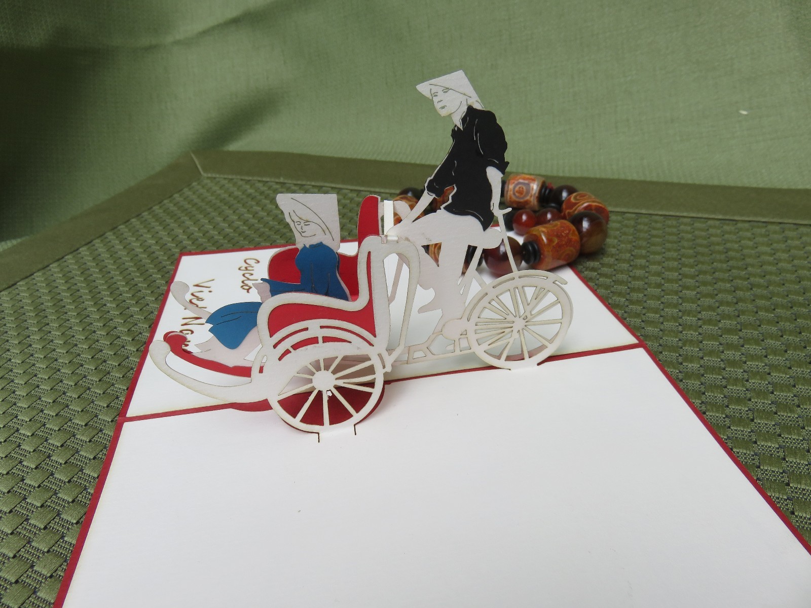 UNIQUE ART 3 DIMENSIONAL POP UP PAPER CUT ALL OCCASION GREETING CARD VIETNAM D
