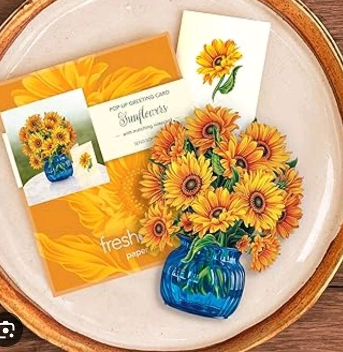 Pop Up Flower Bouquet Life Size English Daffodils Card Included Freshcut Paper