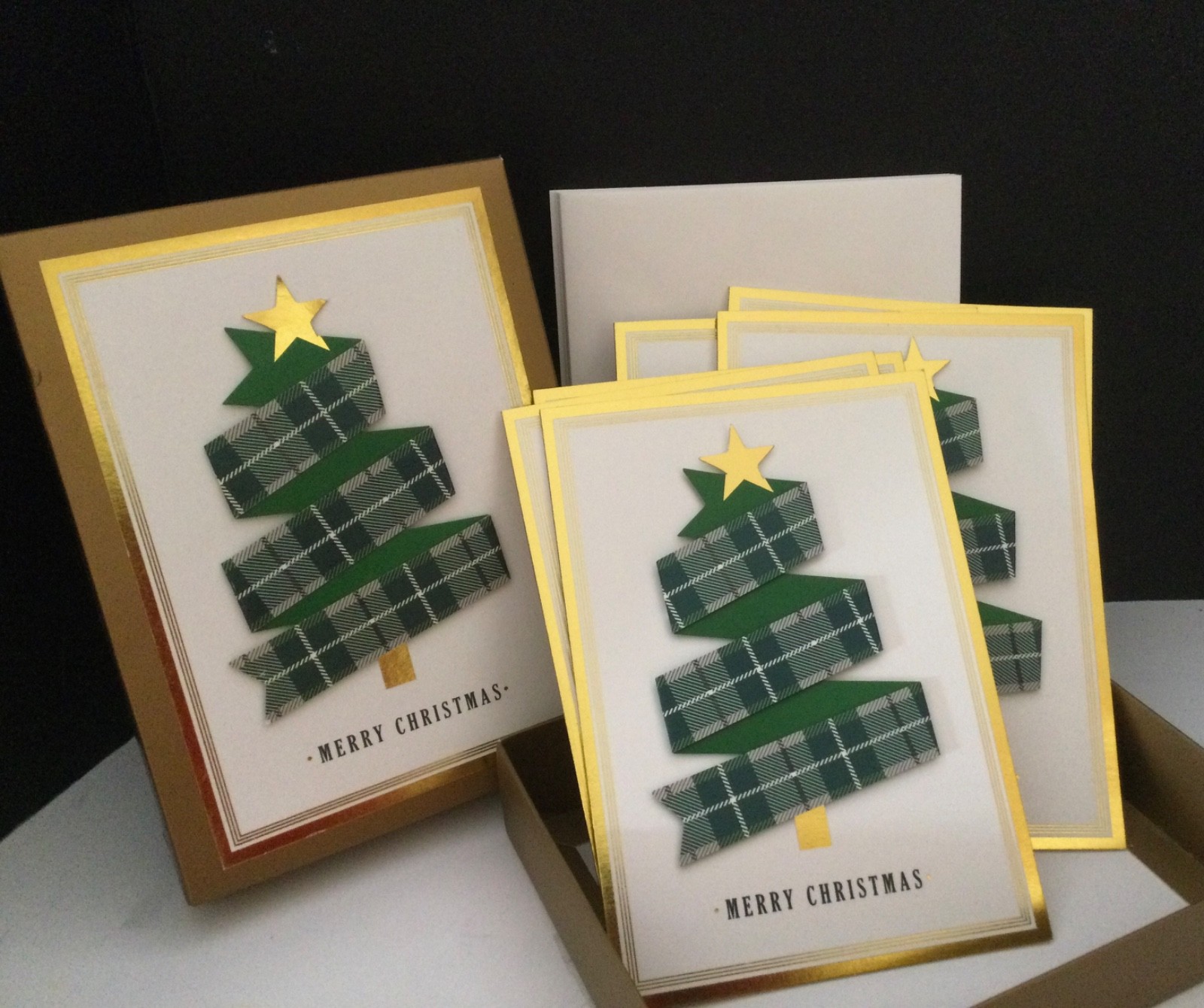Anna Griffin Christmas Cards – Green tree with Star – 6 cards – 6 envelopes