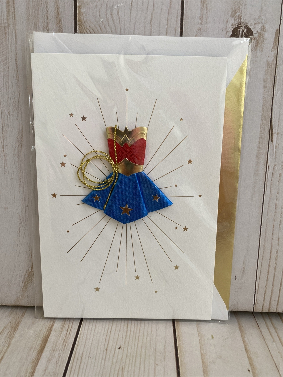 Wonder Woman Happy Birthday To An Amazing Woman Hallmark Signature Card New DC