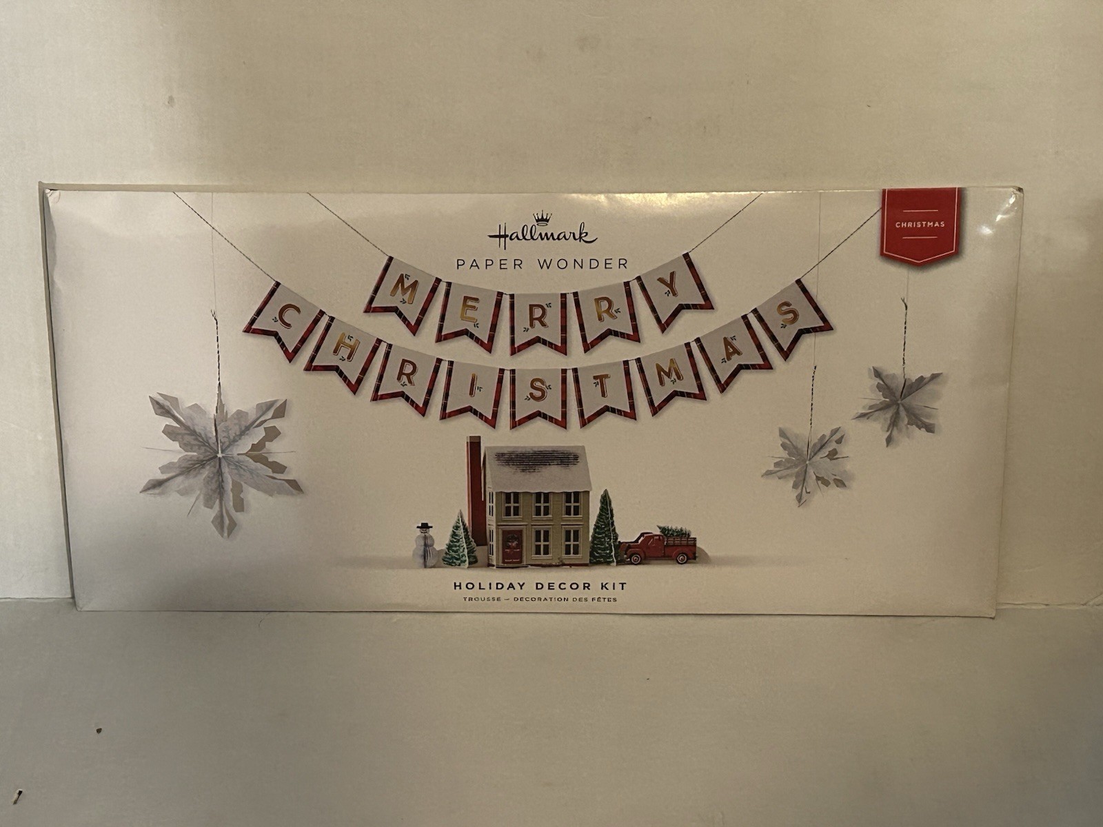 Hallmark Paper Wonder Christmas Decor Set Banner Winter Scene Brand New