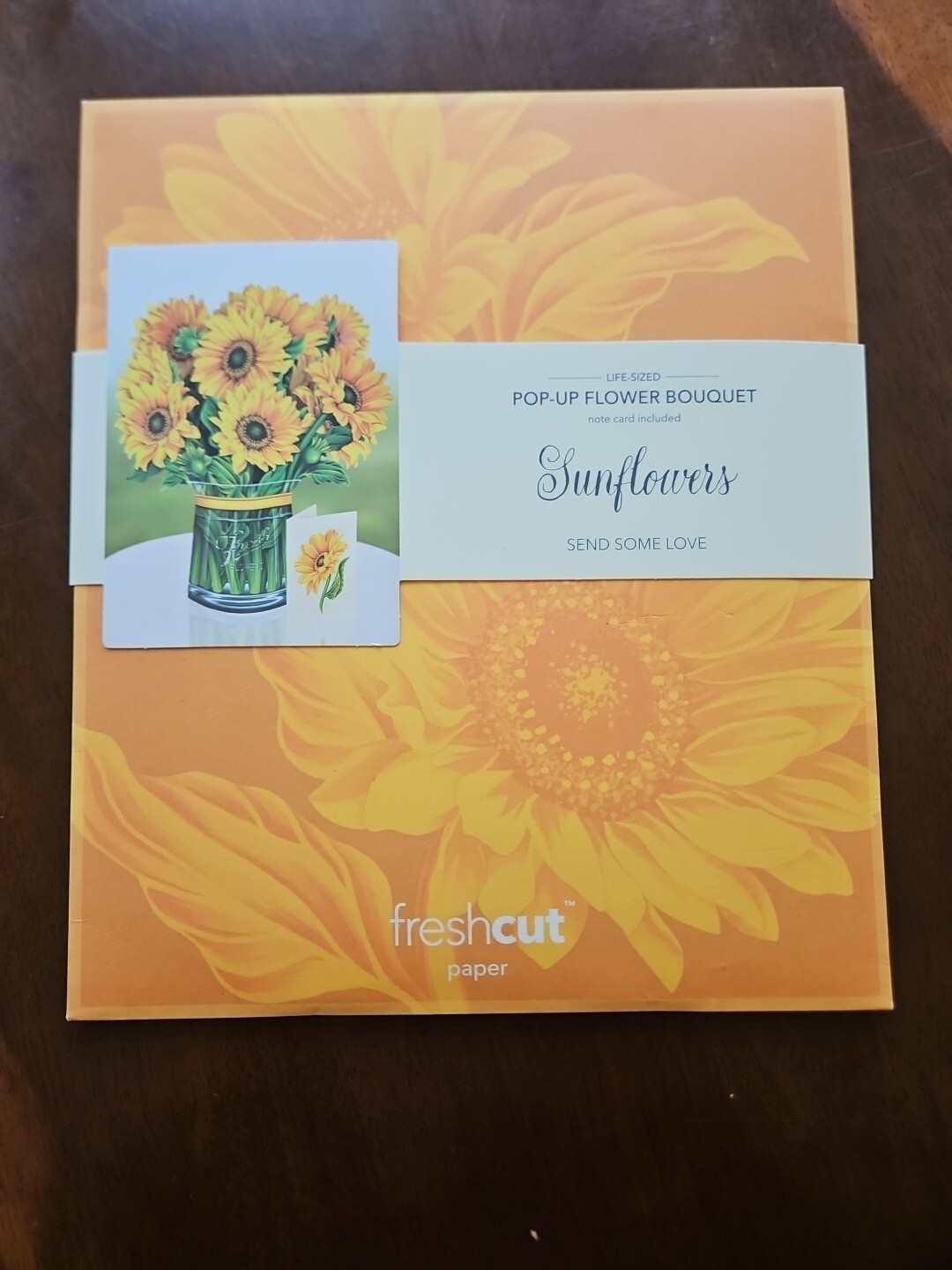 Pop Up Flower Bouquet Life Size English Daffodils Card Included Freshcut Paper