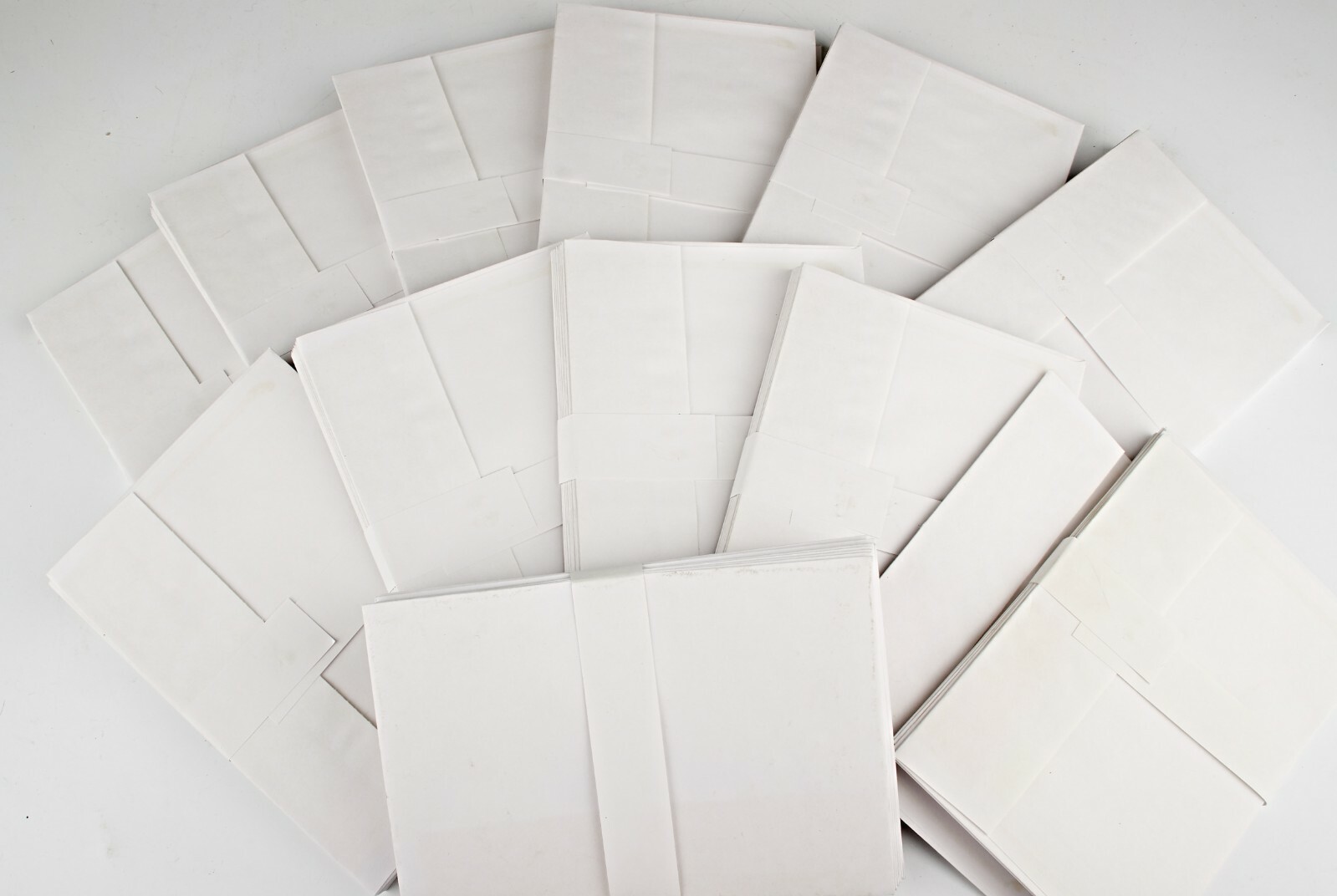 190 Gummed Gold Foil Lined White Envelopes Invitations Weddings 7-7/8″ x 5-1/2