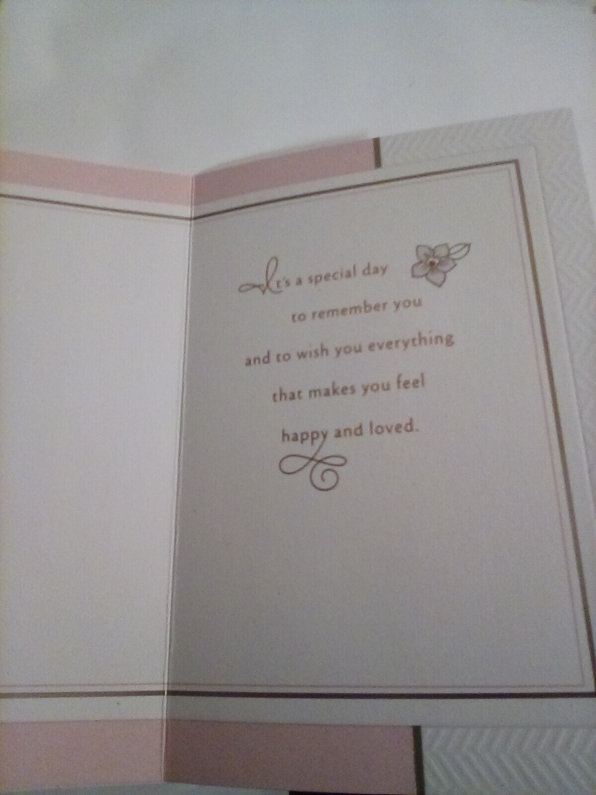 NEW HALLMARK MOTHER’S DAY CARD — FREE SHIPPING