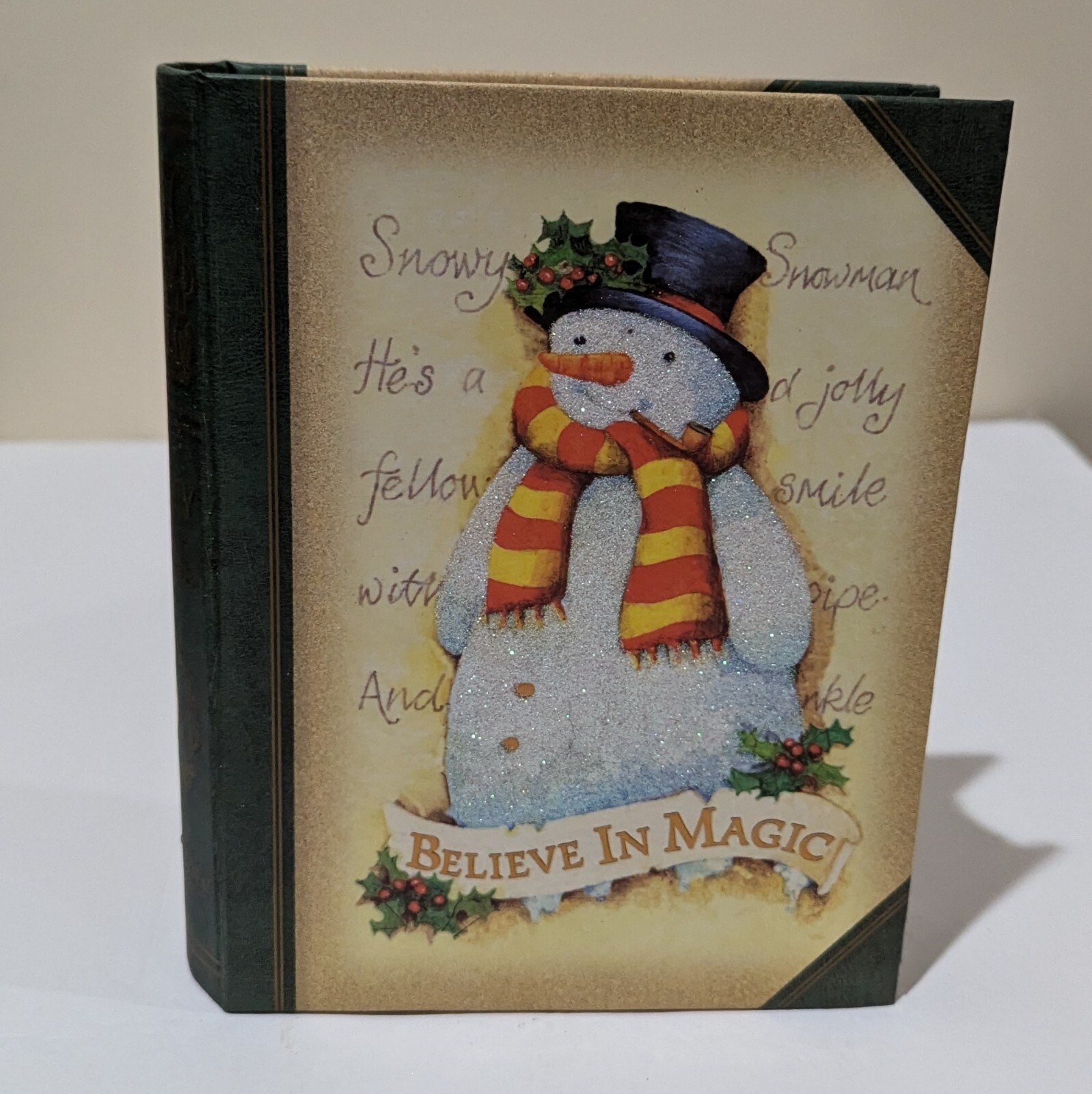 NEW Creative Papers Novelty Book Gift Box. Snowman Theme. 7.5″ x 6″