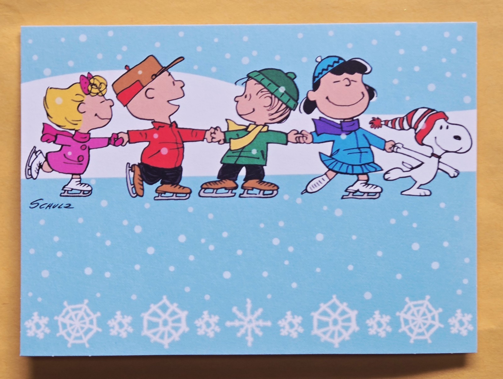 “A Charlie Brown & Friends, Snoopy” Christmas Greeting Card (+Envel 5.5×3.5″).