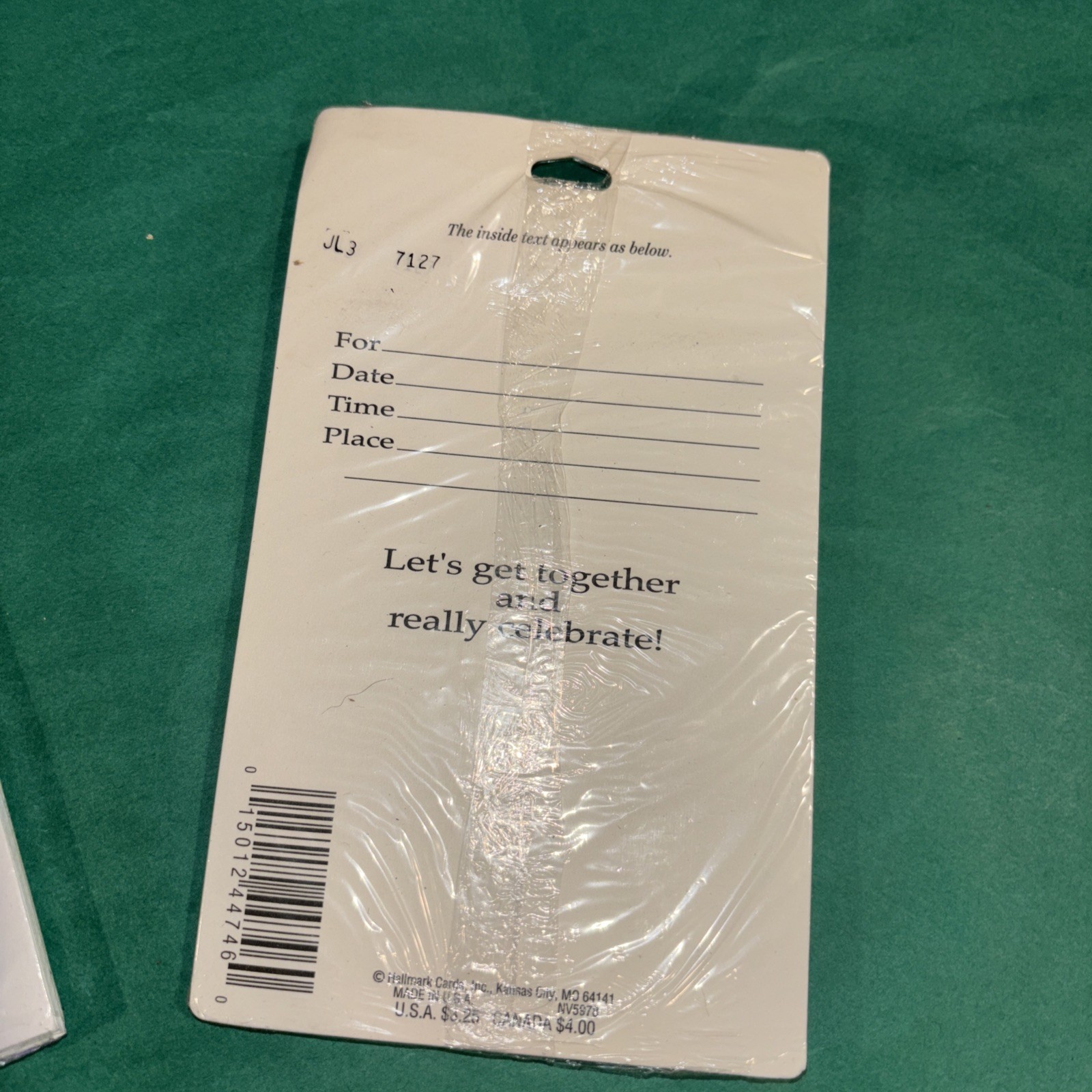 NIP Set of 8 Hallmark Invitations “You’re Invited To An All Star Party”, Medal
