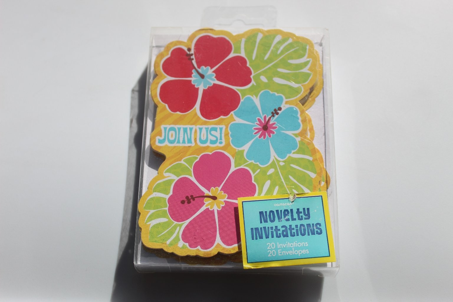 Amscan Bright Hibiscus Invitations 20-Count Set Tropical Party Supplies