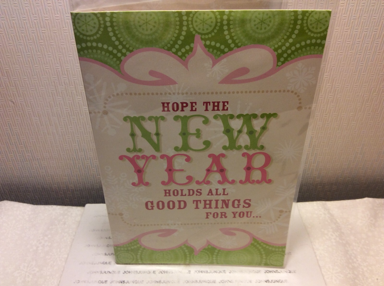 HALLMARK DVD NEW YEAR’S GREETING CARD New w/envelope “Holds all Good things…”