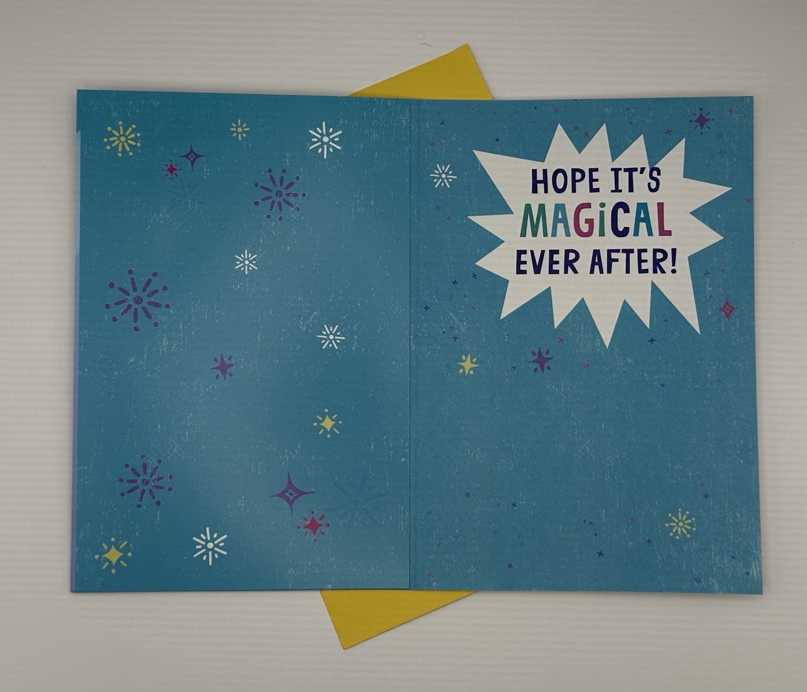 * CHILDREN’S UNICORN BIRTHDAY CARD INCLUDES A FUN GIFT CHARM-NEW W/ENV *