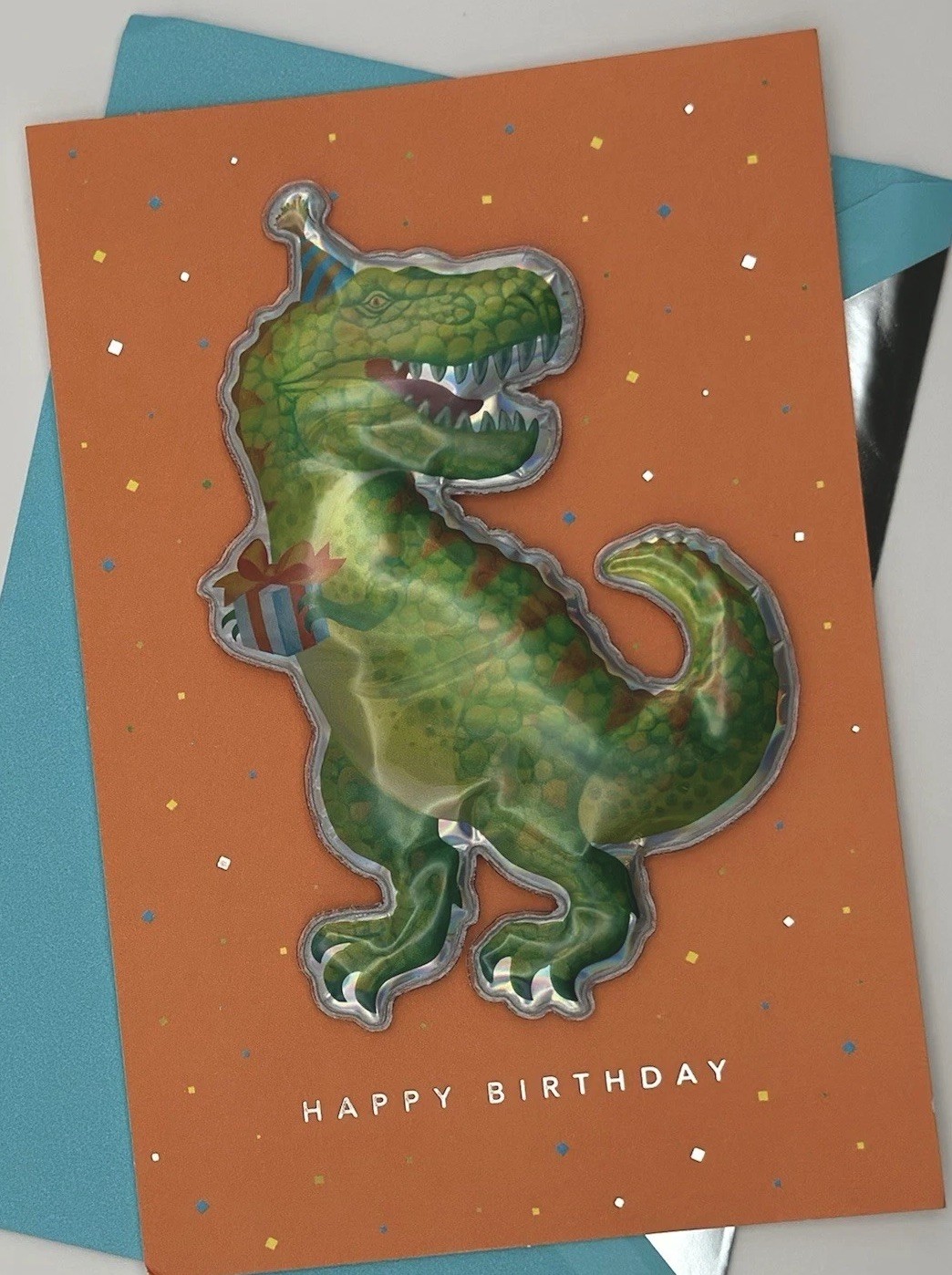 **CHILDREN’S DINOSAUR BIRTHDAY CARD ** RAISED T-REX ON COVER !