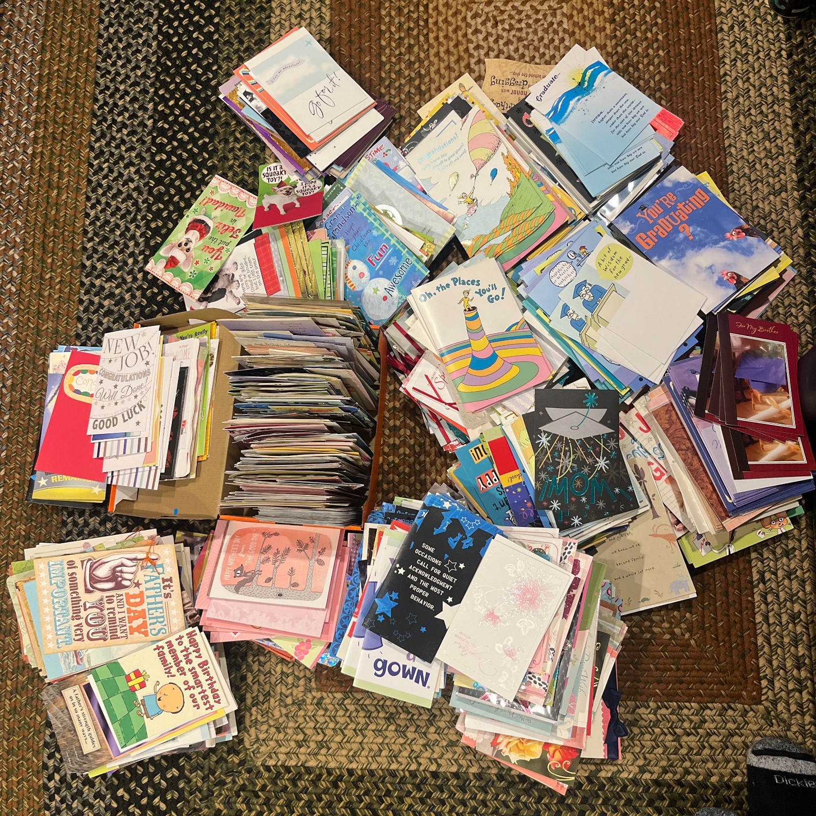 READ DESCRIPTION Huge Lot Of Cards And Envelopes Mixed Holidays And Birthdays