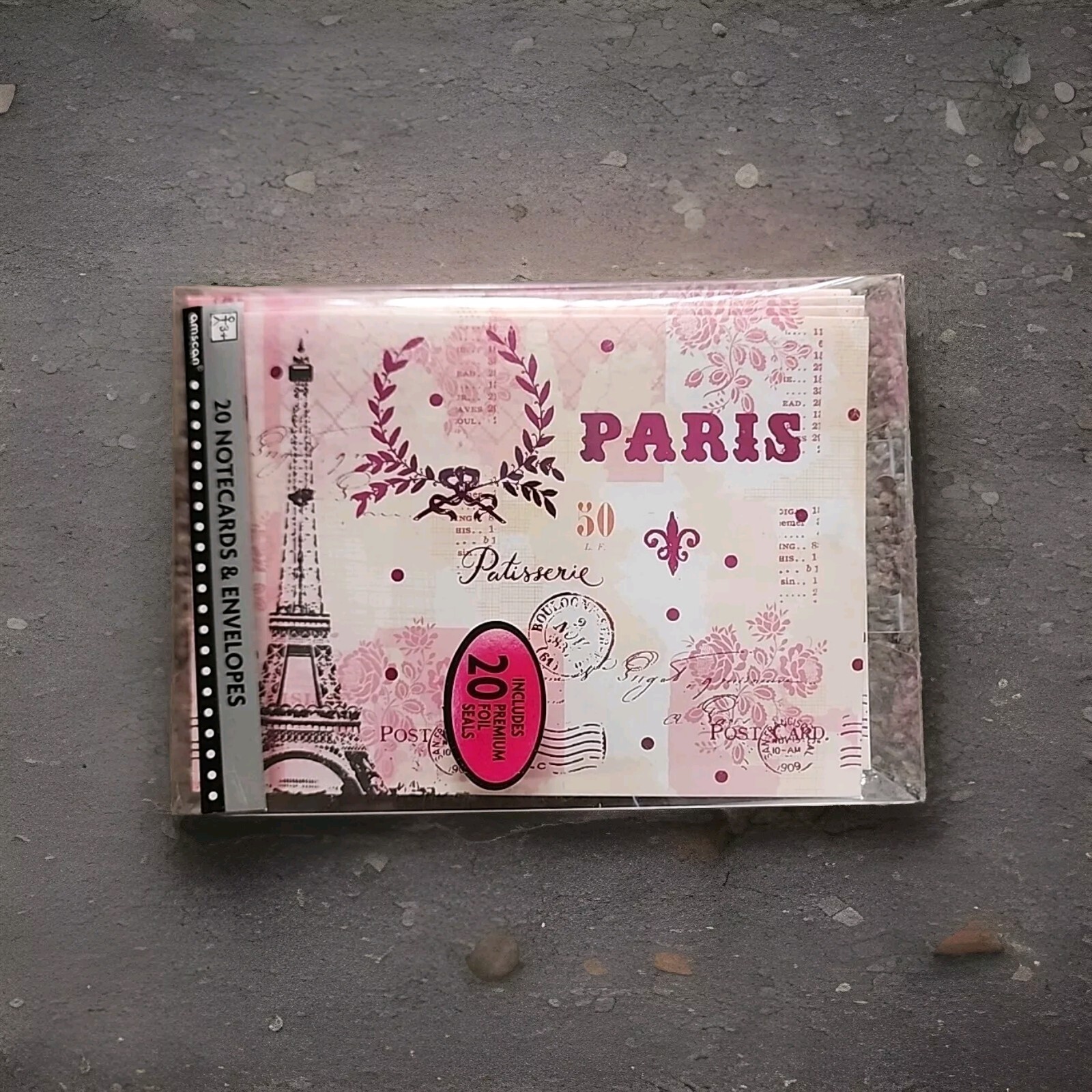 Paris Notecards & Envelopes Blank Inside 20 Count New Pink Includes Foil Seals