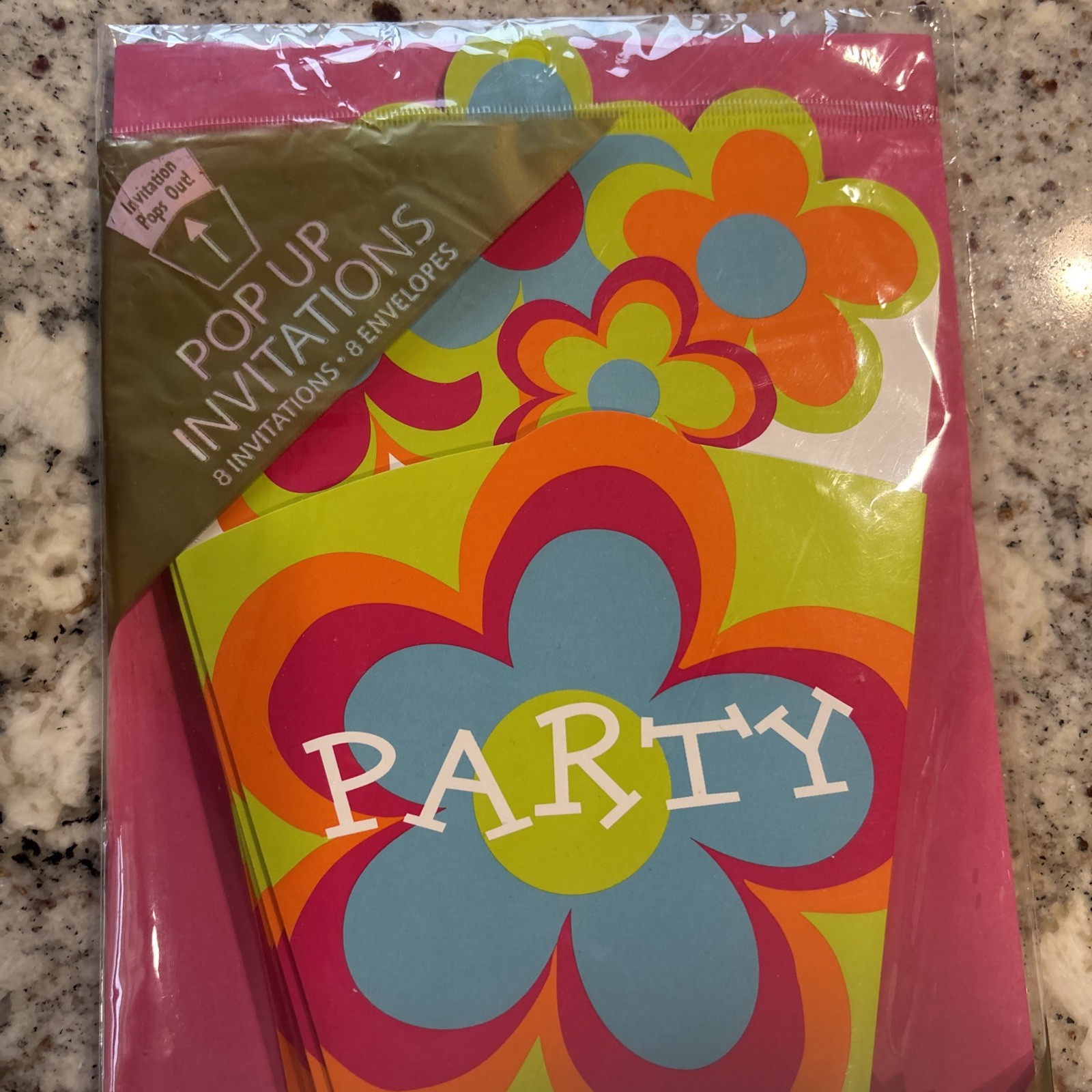 Pop Up Party Invitations 8 Each With Envelopes Mod/Groovy Flower Power Style NEW