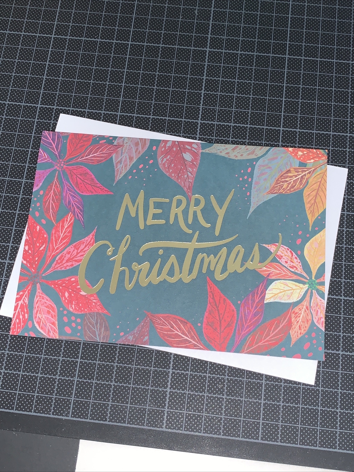 Graphique Merry Christmas Card: Colorful Poinsettias Wishing You Many Blessings